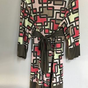 Flattering perry ellis cocktail dress